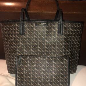 Tory Burch Ever Ready tote bag in small size